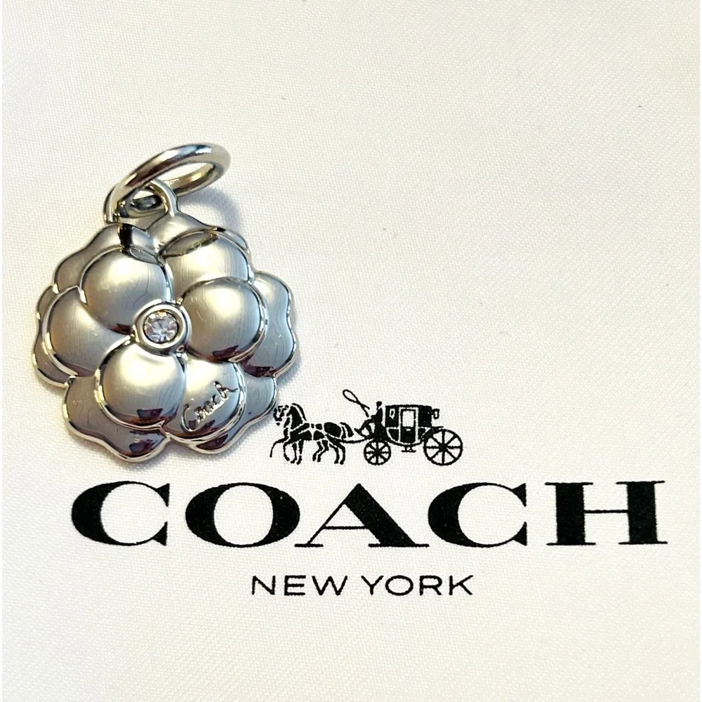 💰SOLD💰RARE Coach Hawaiian Flower Charm - Picture 3 of 8
